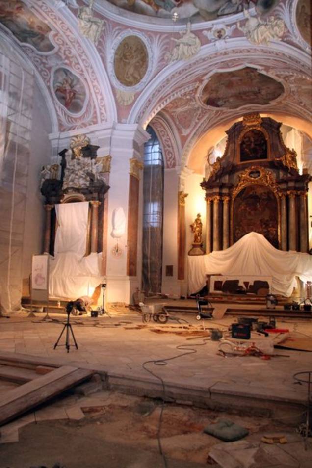 Der Innenraum der Pfarrkirche St. Jakobus ist eine Baustelle.
