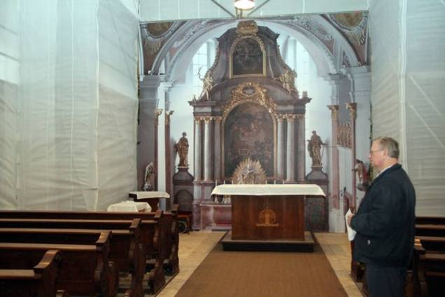 In der „verkürzten“ Pfarrkirche St. Jakobus werden ab dem 1. Adventssonntag (29.11.) um 9.30 Uhr wieder hl. Messen gefeiert, auch die feierlichen Weihnachtsgottesdienste.